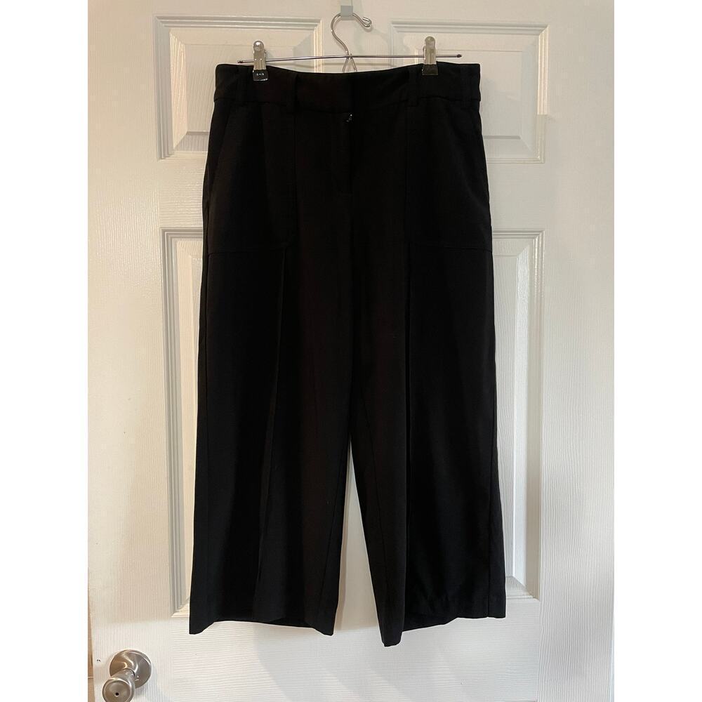 Cynthia Rowley Wide Legged Cropped Pants. Size 8